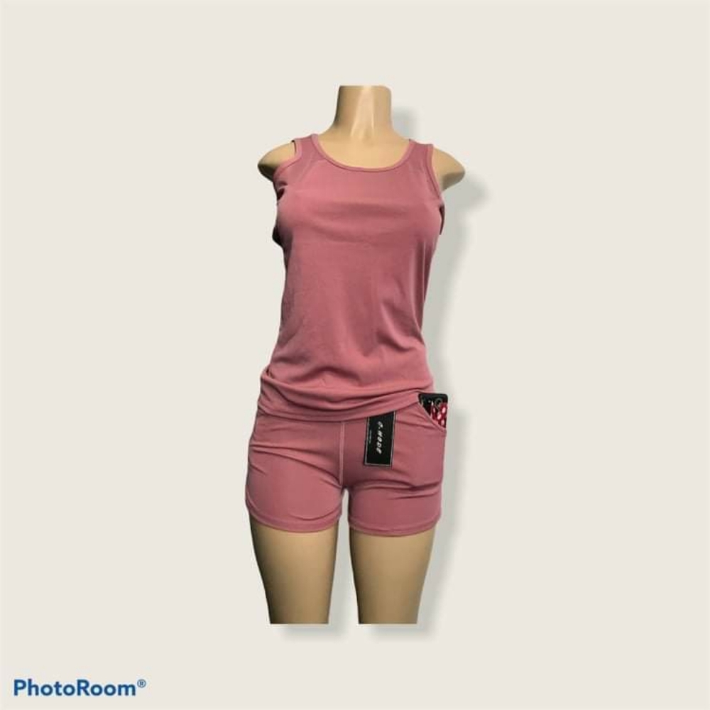 Shorts and top lady set